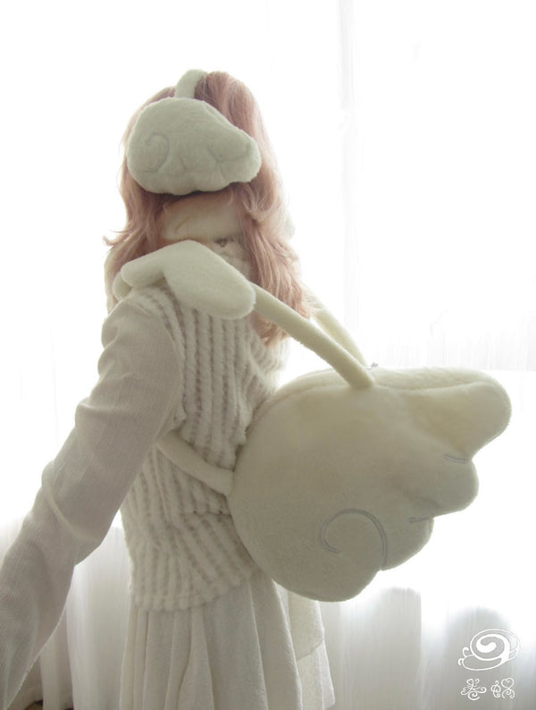 An adorably fluffy and puffy wing bag that adds a touch of whimsy.